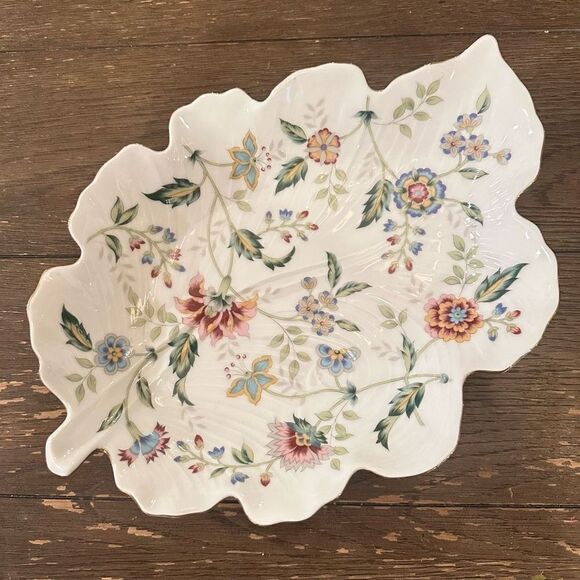 Andrea by Sadek Buckingham Leaf Serving Plate floral Print Gold‎ Edges Vintage - Picture 1 of 8